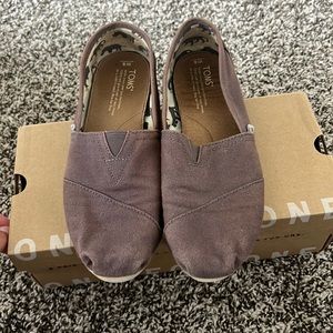 Women’s classic TOMS